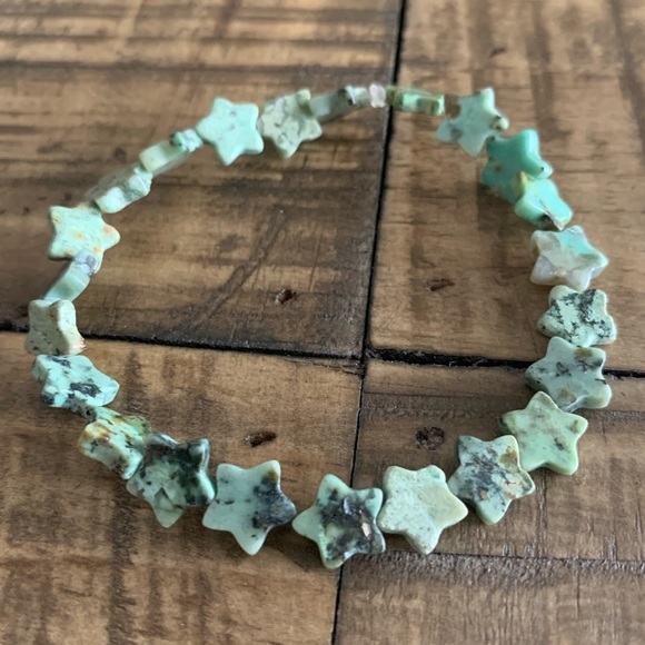 8mm Star-cut Turquoise Chakra Bracelet - Picture 4 of 9